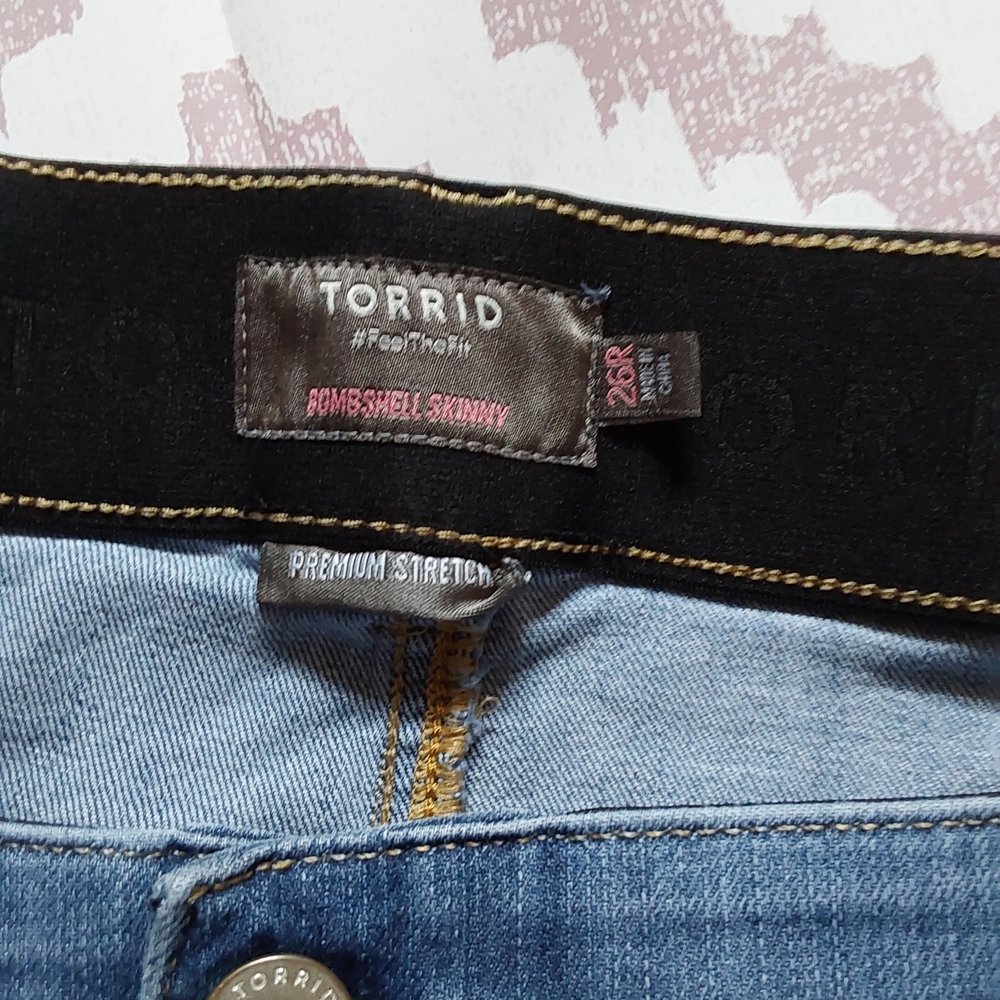 Torrid Bombshell Skinny Jeans Size 26R